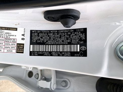 Used 2024 Toyota Corolla LE image 35