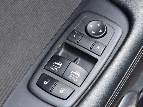 Used 2022 Dodge Challenger GT image 16