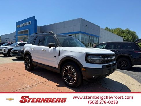 Used 2025 Ford Bronco Sport Outer Banks w/ Outer Banks Tech Package+ AWD/4WD image 1