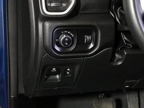 Used 2023 RAM 1500 Big Horn AWD/4WD image 29