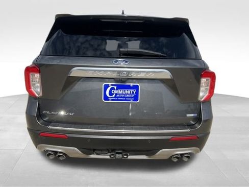 Used 2020 Ford Explorer Platinum w/ Premium Technology Package image 8