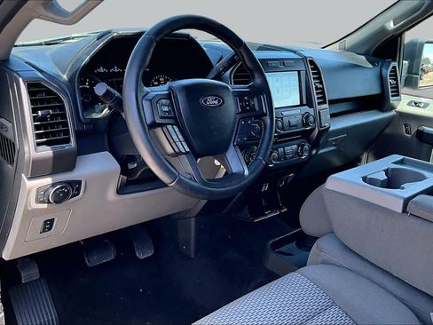 Used 2017 Ford F150 XLT w/ Equipment Group 301A Mid RWD image 18