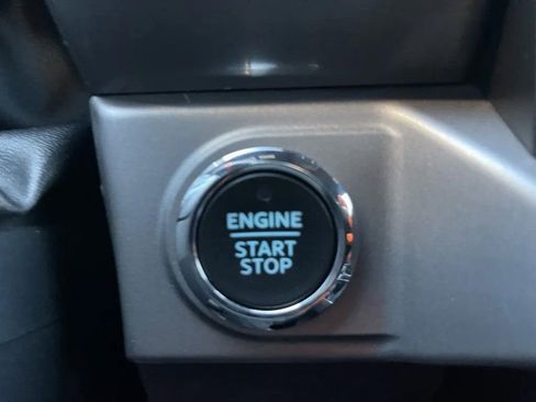 Used 2022 Ford F150 Raptor w/ Convenience Package image 30