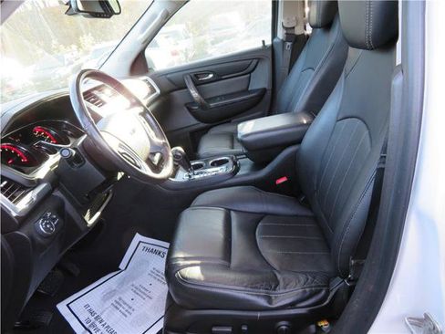 Used 2017 GMC Acadia Limited SLT image 4