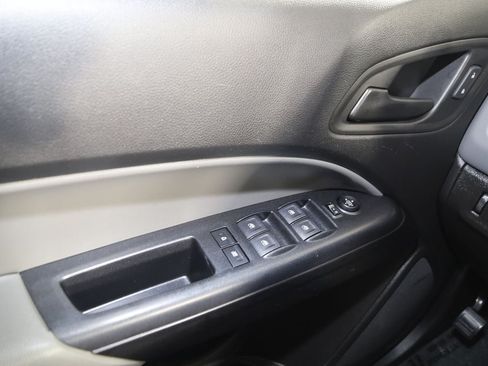 Used 2019 Chevrolet Colorado W/T w/ WT Convenience Package AWD/4WD image 26