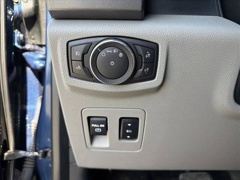 Used 2019 Ford F150 XLT w/ Equipment Group 302A Luxury AWD/4WD image 15