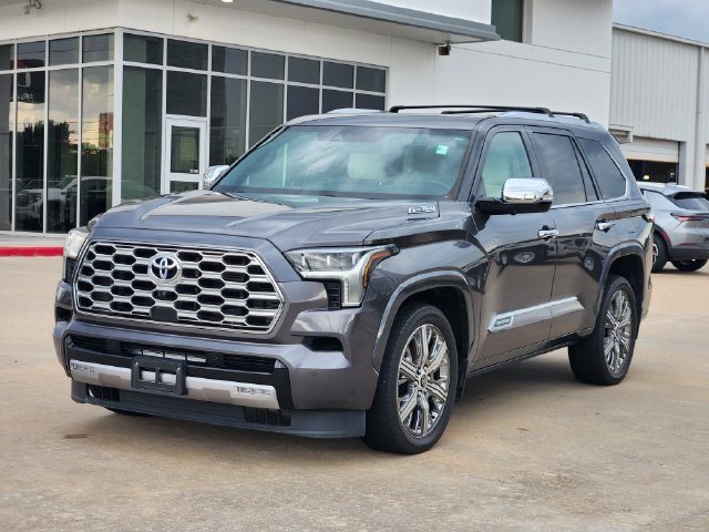 Used 2023 Toyota Sequoia Capstone AWD/4WD image 3