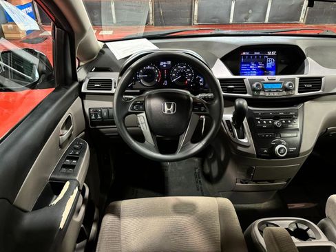 Used 2013 Honda Odyssey EX image 20