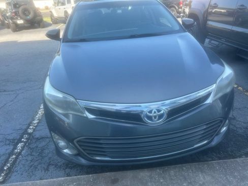 Used 2013 Toyota Avalon Limited FWD image 1
