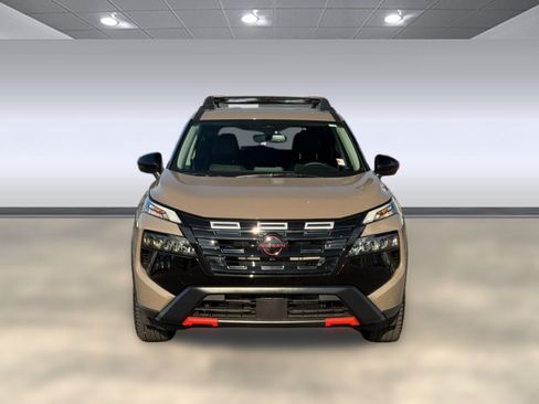 Certified 2025 Nissan Rogue SV w/ Rock Creek Premium Package AWD/4WD image 10