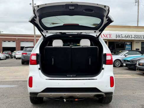 Used 2014 Kia Sorento SX w/ 3rd Row Package AWD/4WD image 6