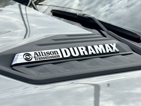 Used 2024 Chevrolet Silverado 2500 LTZ w/ LTZ Convenience Package image 26