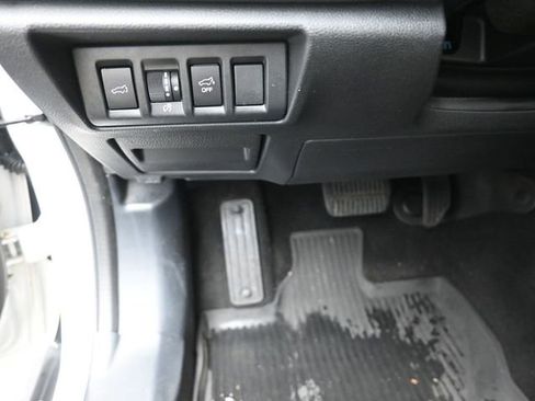 Used 2022 Subaru Outback Limited image 16