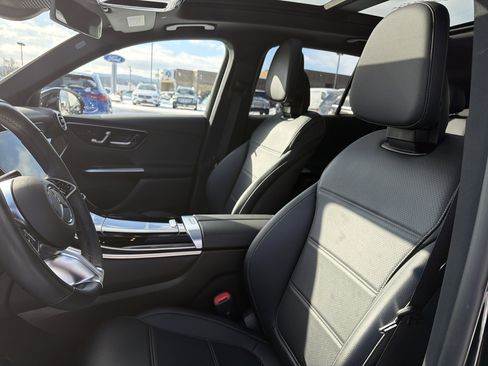 Certified 2025 Mercedes-Benz GLC 300 4MATIC image 10