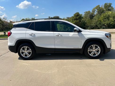 Used 2018 GMC Terrain SLE w/ Driver Convenience Package image 5