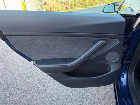 Used 2021 Tesla Model 3 Long Range image 23