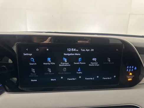 Used 2022 Hyundai Palisade SEL w/ 8P Bench Seat Package AWD/4WD image 16