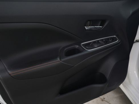 Used 2020 Nissan Versa SR w/ Trunk Package image 22