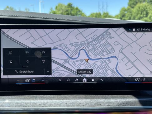 Used 2025 BMW i7 eDrive50 w/ M Sport Package image 23