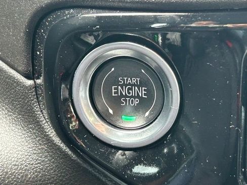 Used 2025 Chevrolet Silverado 1500 RST image 28