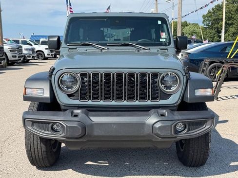 Used 2024 Jeep Wrangler Unlimited Sport AWD/4WD image 10