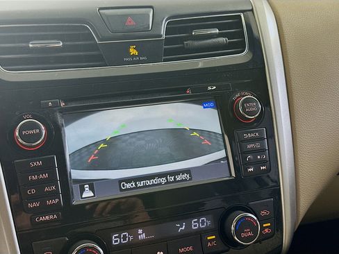 Used 2015 Nissan Altima 2.5 SL w/ Technology Package FWD image 23