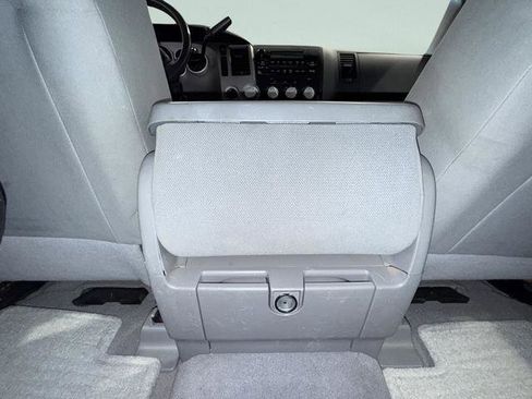 Used 2010 Toyota Tundra 4x4 Double Cab image 37