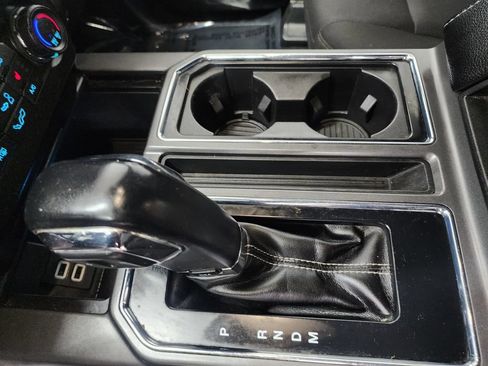 Used 2019 Ford F150 XLT w/ Equipment Group 302A Luxury AWD/4WD image 22