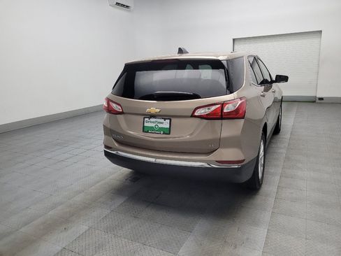 Used 2018 Chevrolet Equinox LT image 9