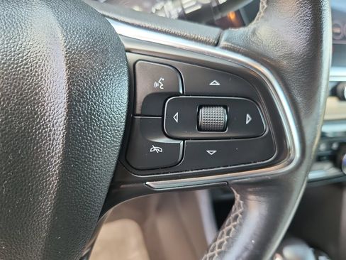 Used 2021 Buick Encore GX Select AWD/4WD image 21