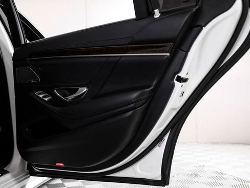 Used 2018 Mercedes-Benz S 450 4MATIC Sedan w/ AMG Line Exterior image 55