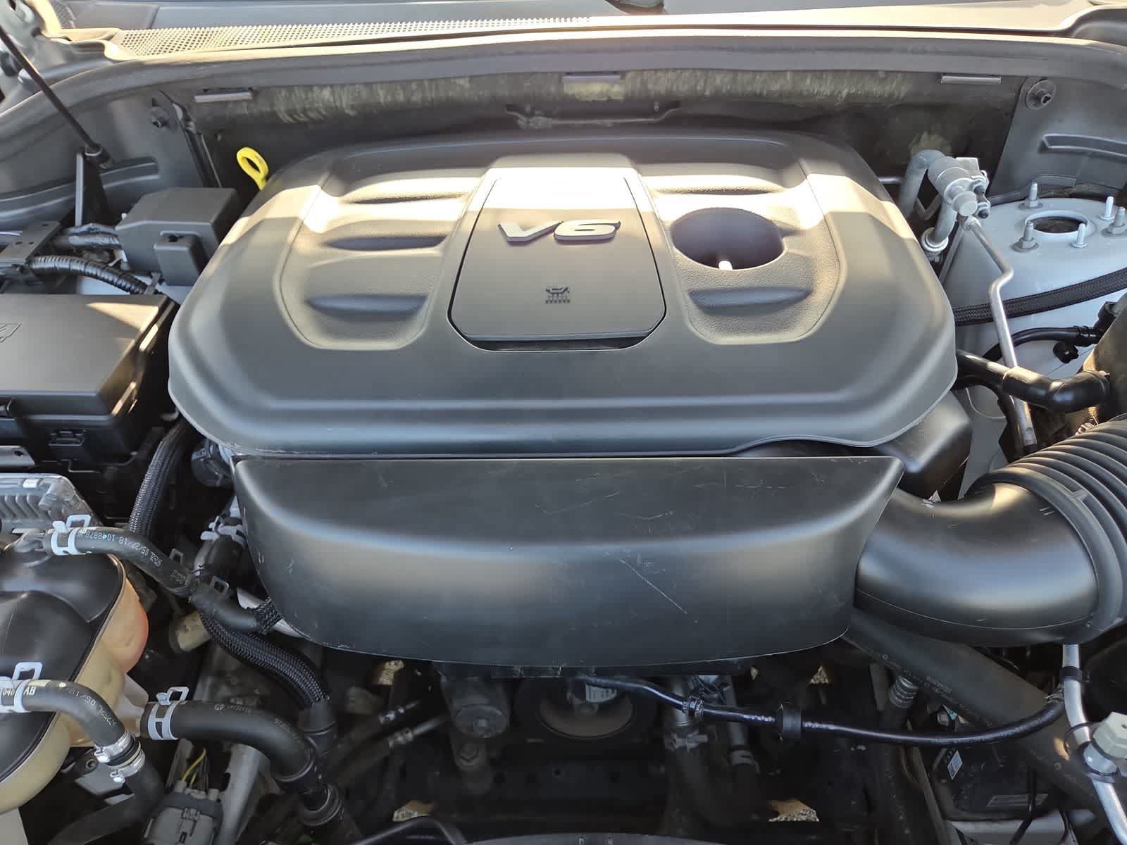 Used 2018 Jeep Grand Cherokee Altitude AWD/4WD image 17