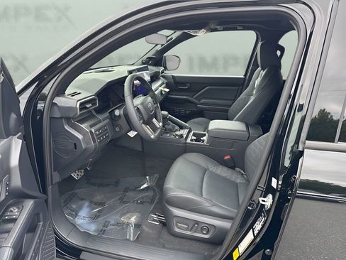 Used 2026 Toyota 4Runner TRD Sport AWD/4WD image 9