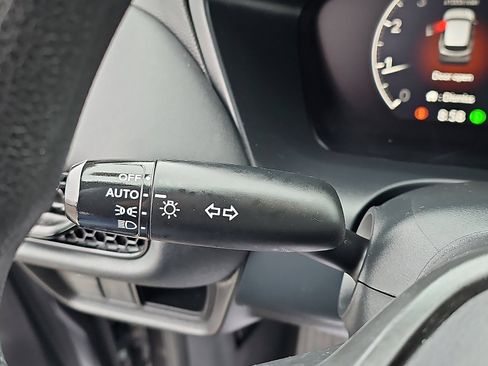 Used 2023 Honda HR-V LX image 22