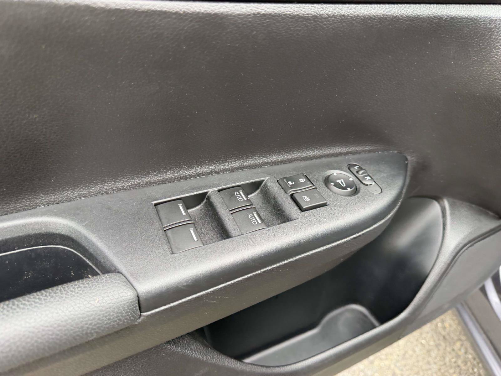 Used 2016 Honda Accord EX image 21