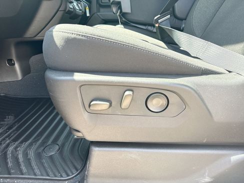 New 2026 Chevrolet Silverado 2500 Custom w/ Custom Value Package AWD/4WD image 14