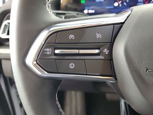 New 2026 Chevrolet Traverse LT w/ Midnight/Sport Edition FWD image 23