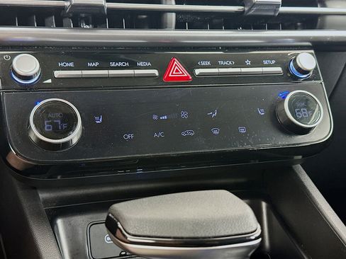 Used 2025 Hyundai Tucson SEL AWD/4WD image 23