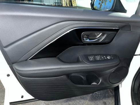 Used 2025 Acura ADX FWD image 25