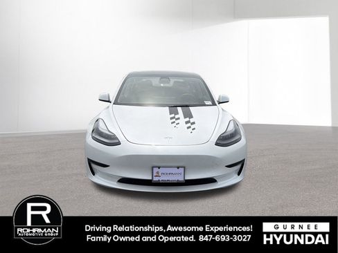 Used 2023 Tesla Model 3 Standard Range RWD image 3