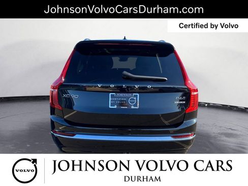 Certified 2024 Volvo XC90 B6 Plus image 5