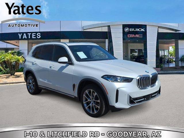 Used 2025 BMW X5 sDrive40i w/ Premium Package RWD image 1