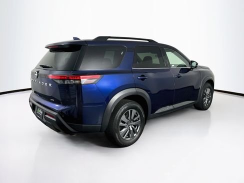Used 2025 Nissan Pathfinder SV AWD/4WD image 9