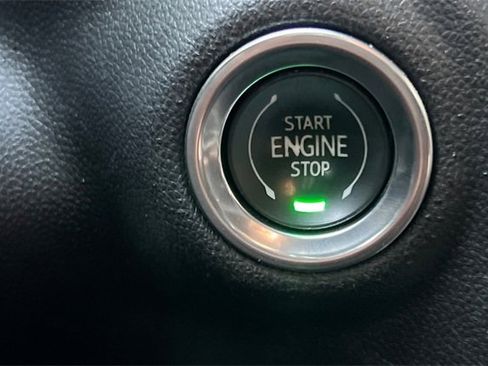 Used 2021 Chevrolet Silverado 2500 LTZ w/ LTZ Premium Package image 30