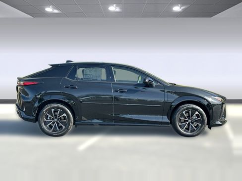 New 2026 Lexus RZ 450e RZ 450e Premium image 7