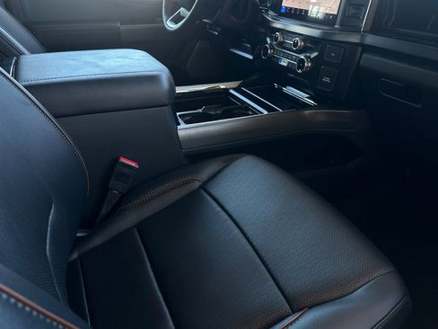 New 2025 Ford F250 Lariat w/ Lariat Ultimate Package image 15