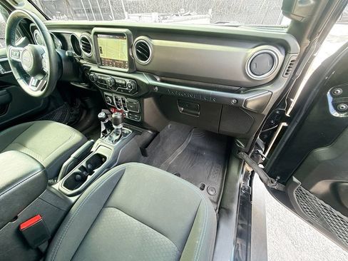 Used 2023 Jeep Wrangler Unlimited Rubicon 4xe w/ Cold Weather Group AWD/4WD image 34