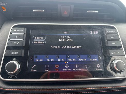 Used 2020 Nissan Kicks SR FWD image 37