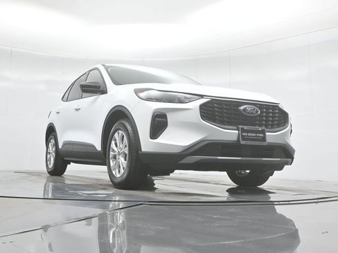 New 2025 Ford Escape Active image 42
