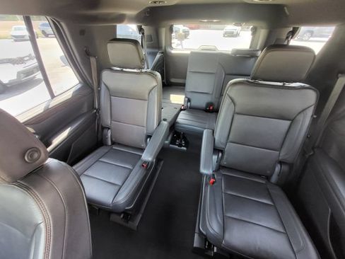 Used 2022 Chevrolet Tahoe High Country AWD/4WD image 13